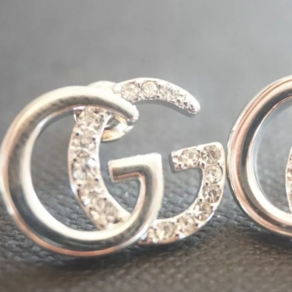 GUCCI earrings piercing logo GG /Sterling Silver/Gorgeous 🥰 - Picture 2 of 5